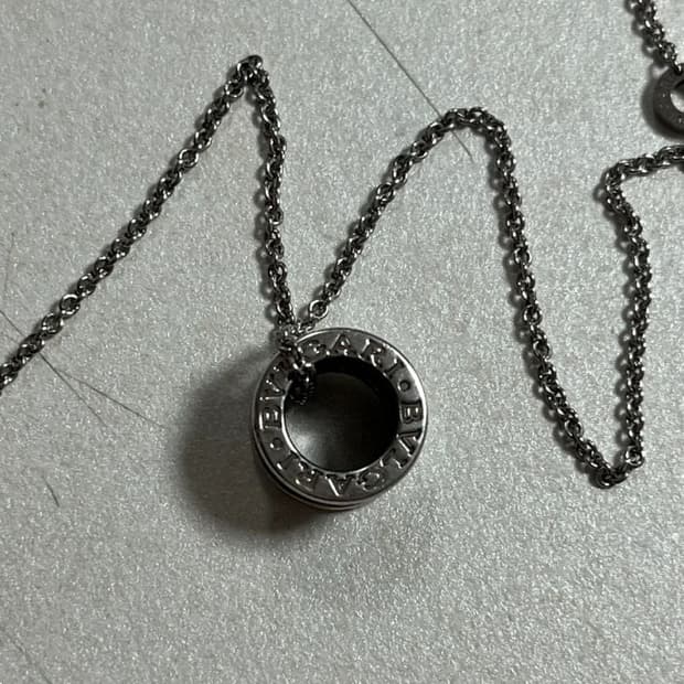 불가리 세이브더 칠드런 목걸이