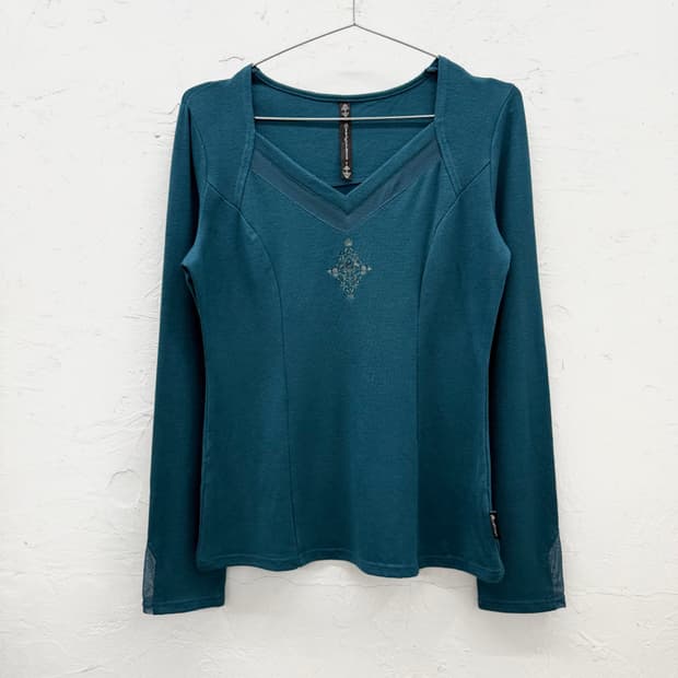 ozz croce 고딕 롱슬리브