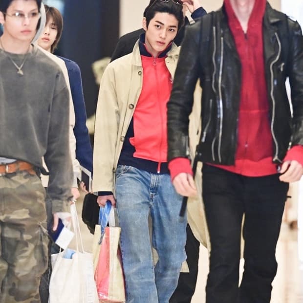 코르티스 건호 착용 아디다스 져지 트랙탑