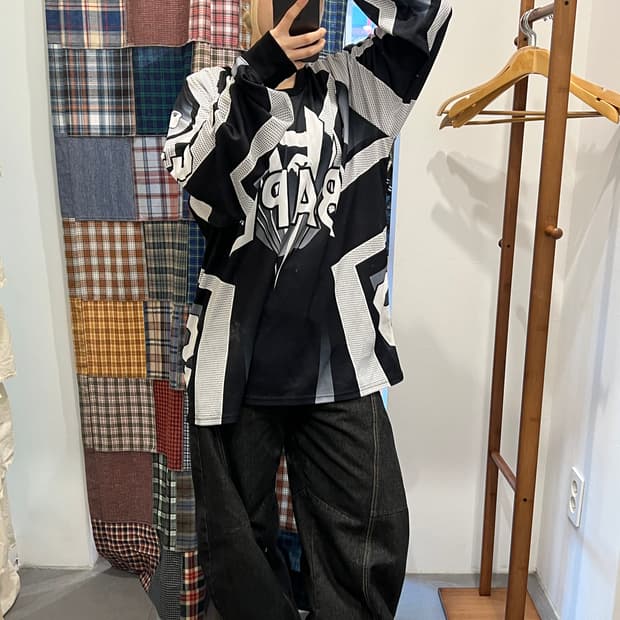 베이프 로고 도트 롱슬리브