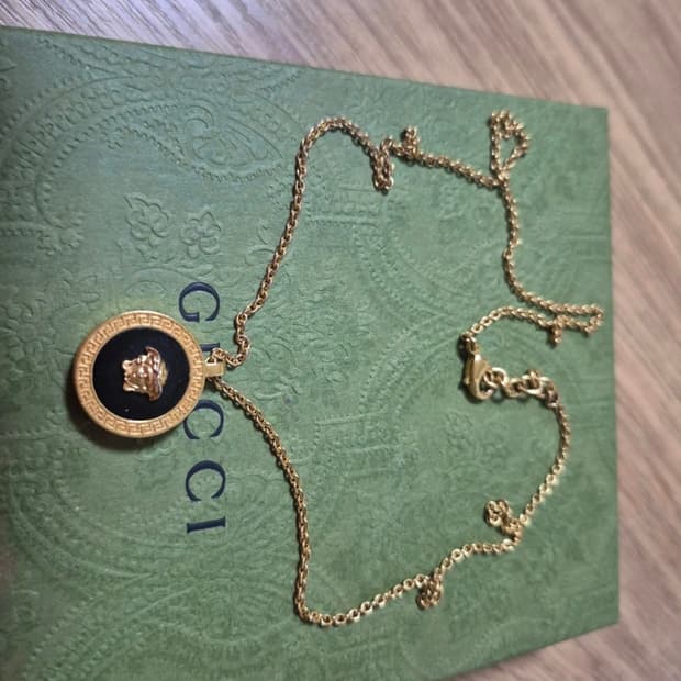 [정품] 베르사체 메두사 목걸이 골드 백화점판 상태좋음