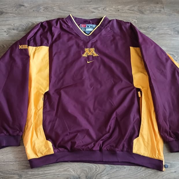 나이키 90s 미네소타 바람막이 웜업