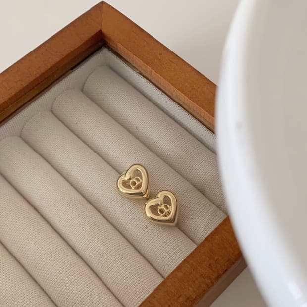 [ 디올 ]  디올 하트 귀걸이