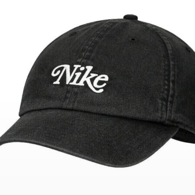 나이키 에어로빌 헤리티지86 워시드 골프모자 팝니다.