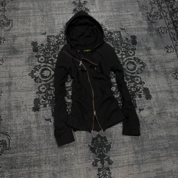 Obelisk 00s archive asymmetry zipper fud