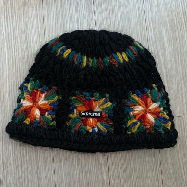 슈프림 크로셰 비키