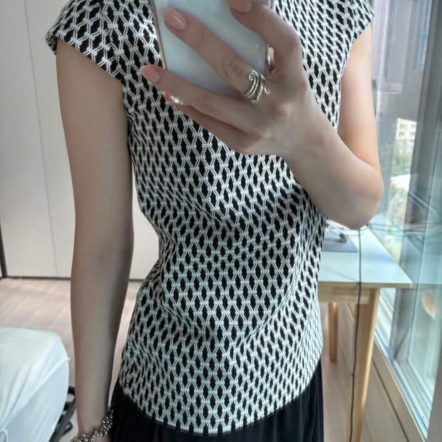 Diamond Half-Neck Top