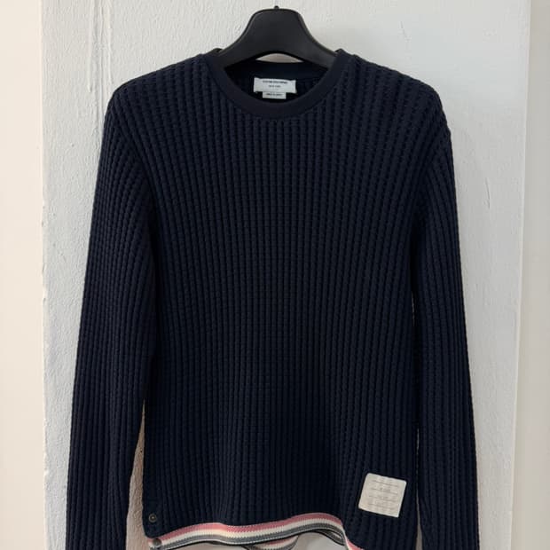 톰 브라운 와플 니트 스웨터