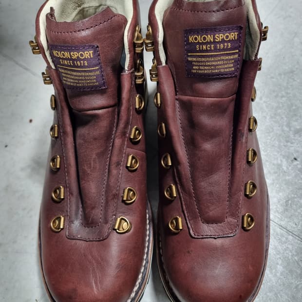 코오롱 스포츠 남성 통가죽 등산화 