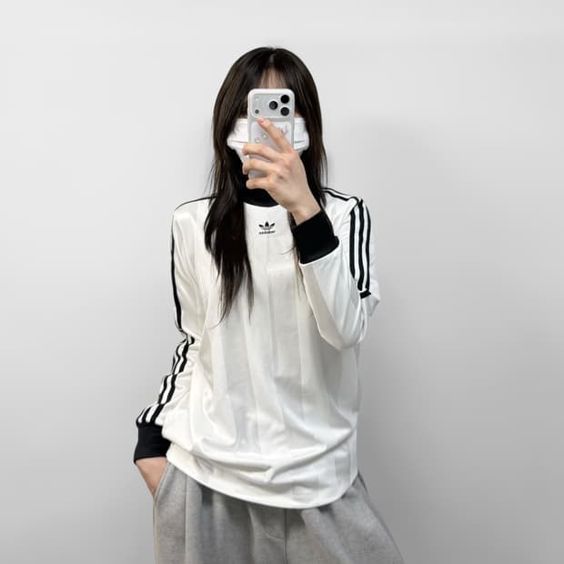 아디다스 트레포일 로고 풋볼 롱슬리브