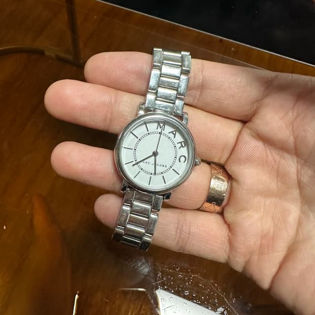 마크 제이콥스 여성 메탈 시계 실버