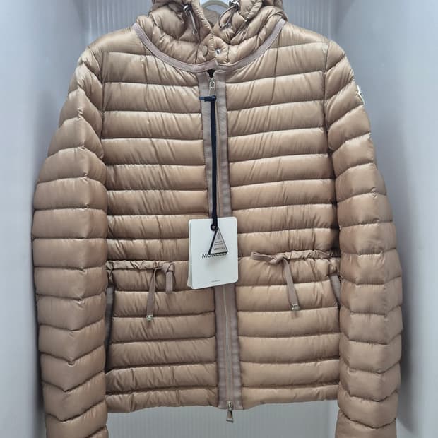 몽클레어 라이에 패딩