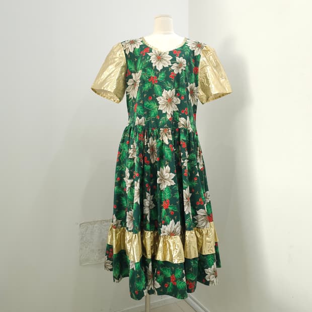 크리스마스 플라워 패턴 골드 러플 원피스