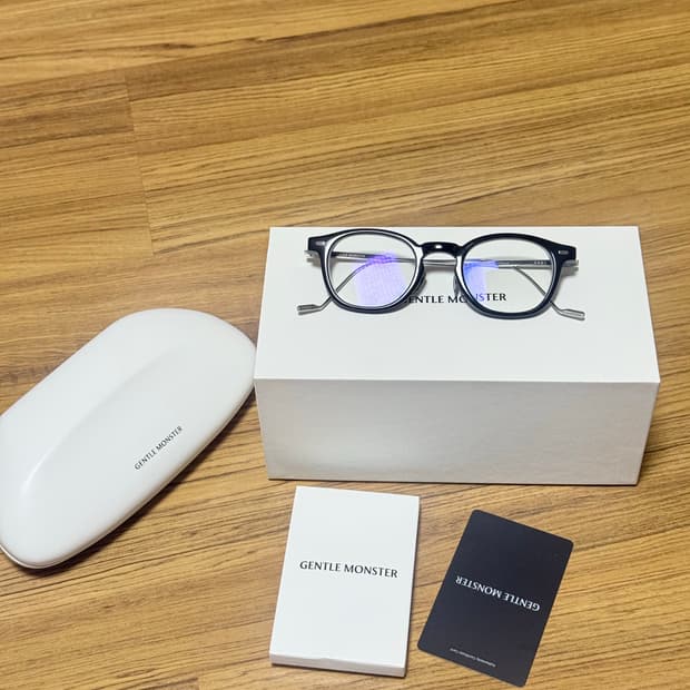 젠틀몬스터 에디01 블랙 안경 풀박스