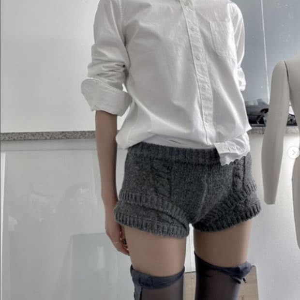 울리카상투스 로프 니트 쇼츠 차콜