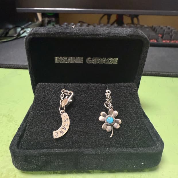 인세인개러지 터키석클로버 목걸이