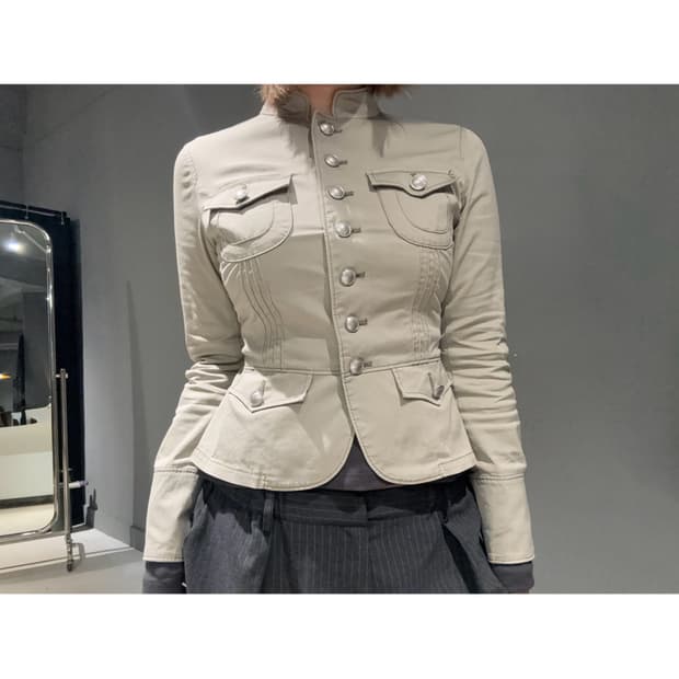 button-up pocket detail non-collar jk