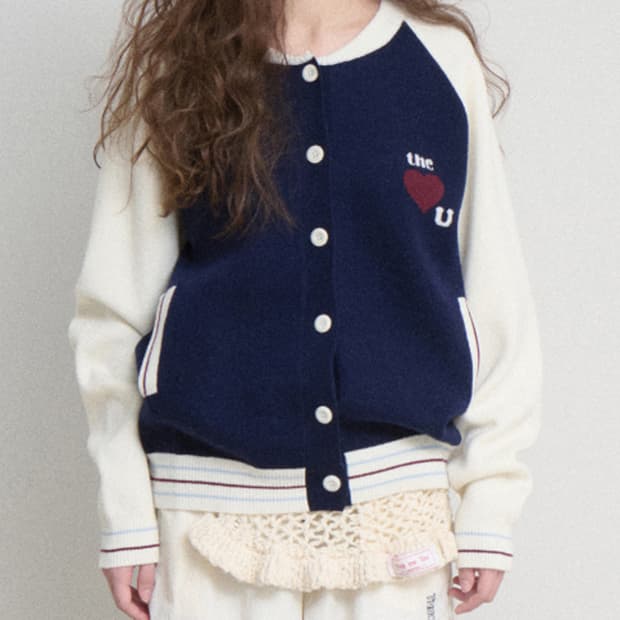 더오유 바시티 버튼 니트 가디건