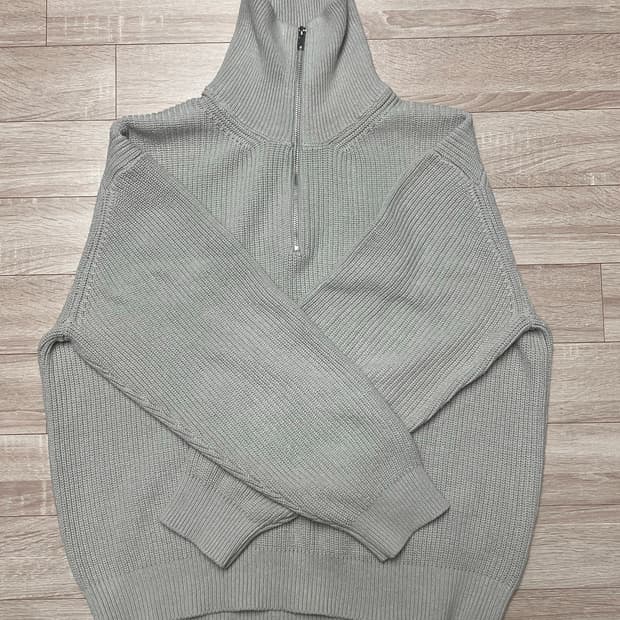 키뮤어 반집업니트