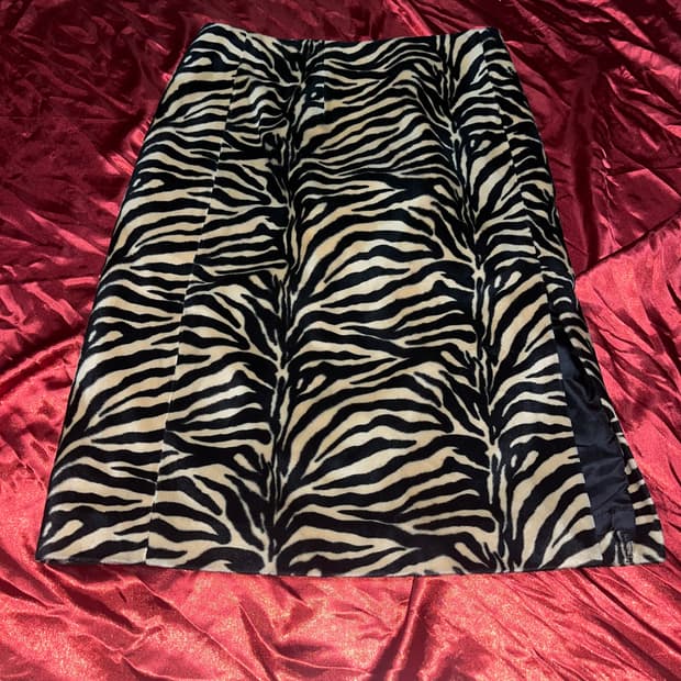 갸루 지브라 절개 미디 스커트