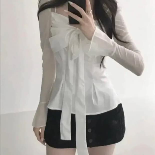 [새상품] 힐다 스완 블라우스