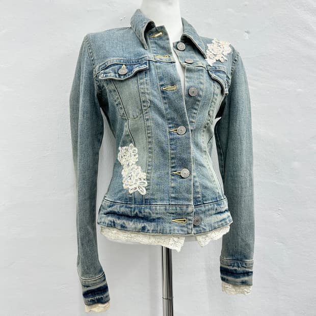C.C CROSS lace trimming denim jacket