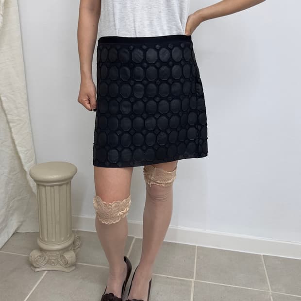 theory black leather skirt