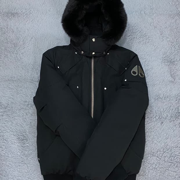 무스너클 발리스틱 봄버 패딩 블랙퍼 은색너클 블랙 S사이즈