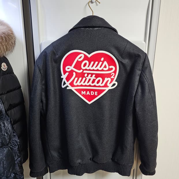 루이비통 니고2 리버서블 패딩 자켓 점퍼 48사이즈 (새상품)