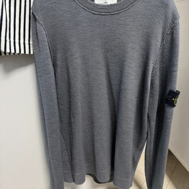 스톤아일랜드/ 그레이 니트/ m