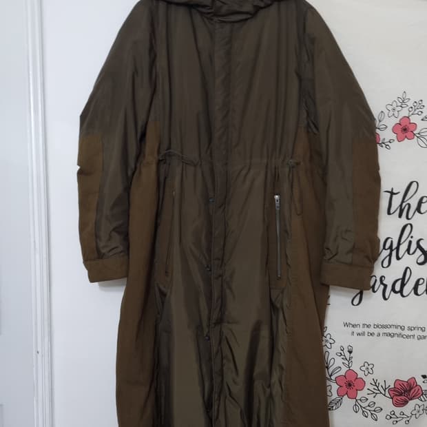 JNBY 카키 덕다운 패딩 코트