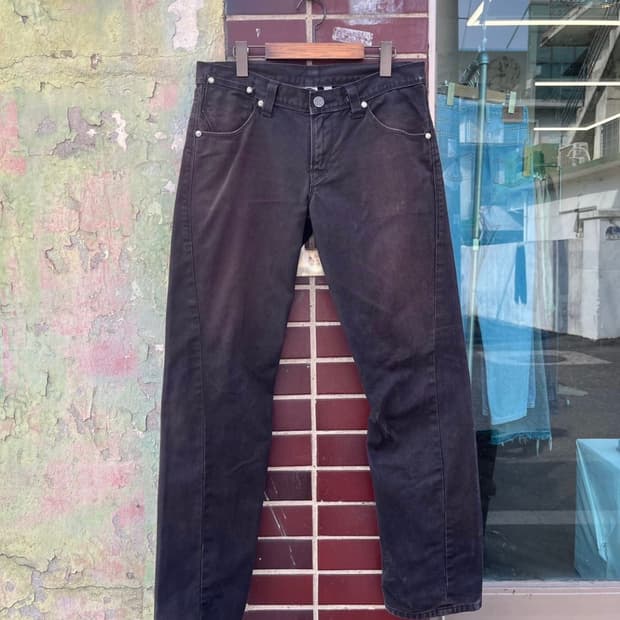 00‘s Vintage Levi’s Engineered Pants[33]