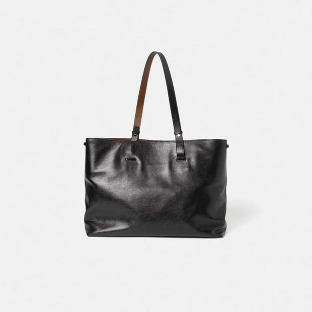 강적석 퍼머넌트 레더 백 구합니다!