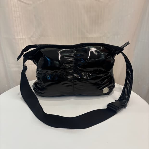 정품 돈애스크마이플랜 샤인 크로스백    