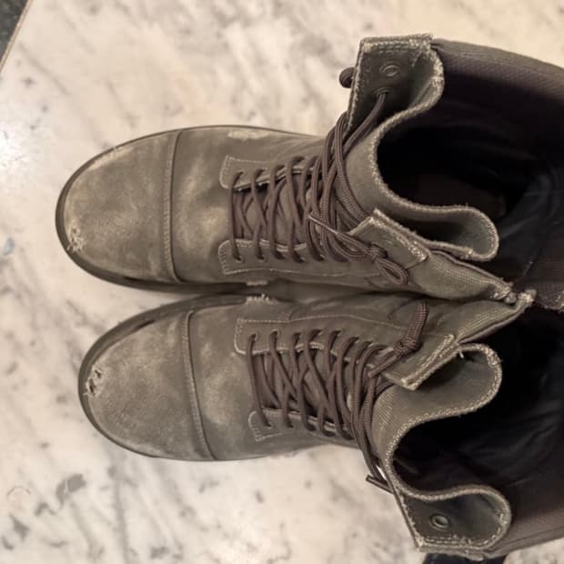 발렌시아가 스트라이크 부츠 카키 43