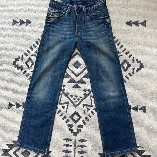 Diesel BUSKY 0071 Vintage Wash 데님팬츠