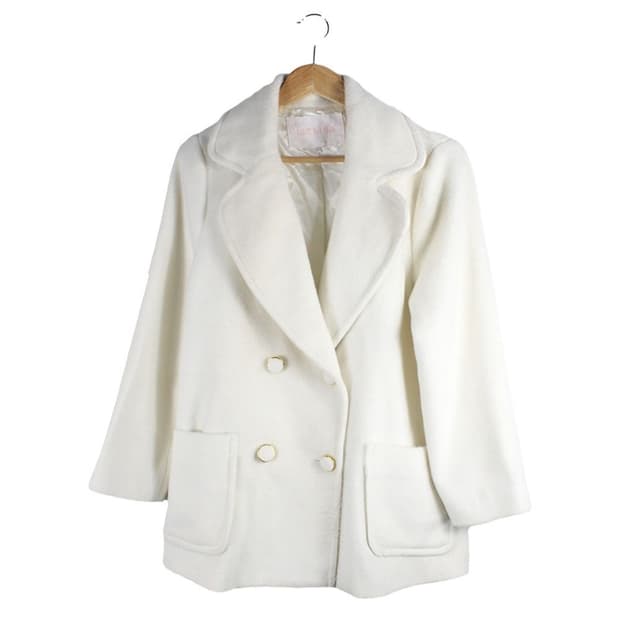 리즈리사 화이트 투버튼 숏코트 