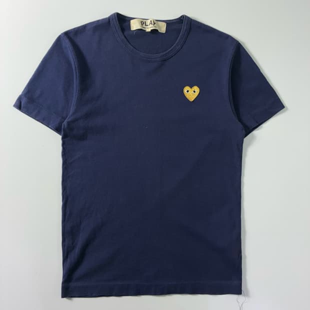 Comme des garsons 꼼데가르송 화트와펜 네이비 반팔티셔츠
