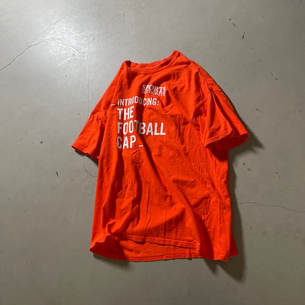 00’s Vintage  Graphic T-Shirt