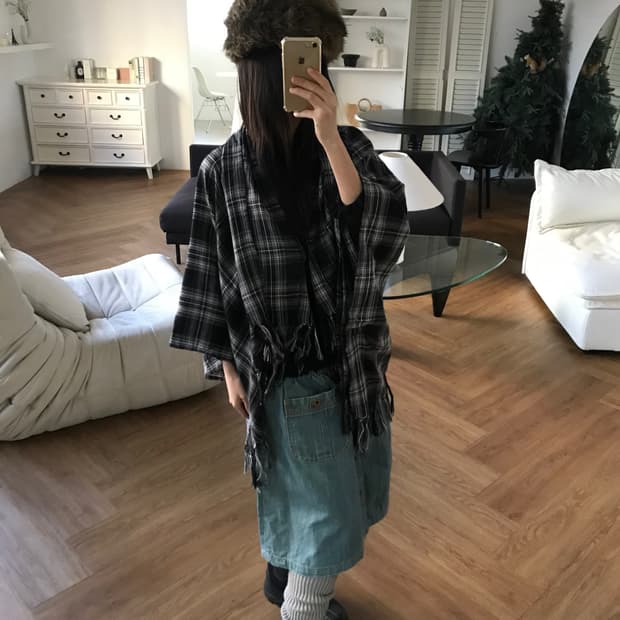 vintage check pattern cape