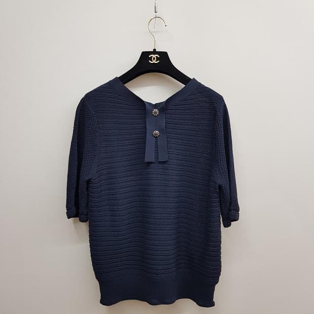 한섬 마인 2022 버튼 디테일 하프 슬리브 니트 F사이즈