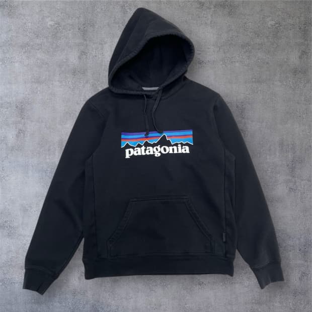 파타고니아 Patagonia 블랙 P-6 업라이절 기모 후드티 S
