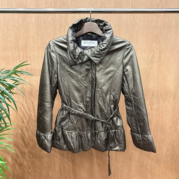 발망 하이넥 레더 펠럼 패딩 자켓 메탈릭 셔링 카라 벨트 디테일 브라운