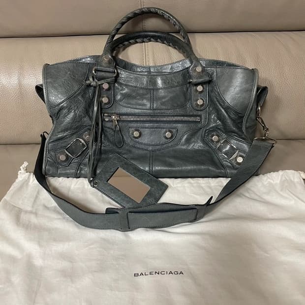 발렌시아가 모터백 미듐 자이언트 정품