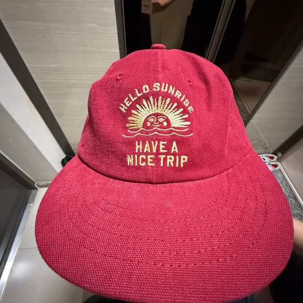 헬로선라이즈 모자(새상품)