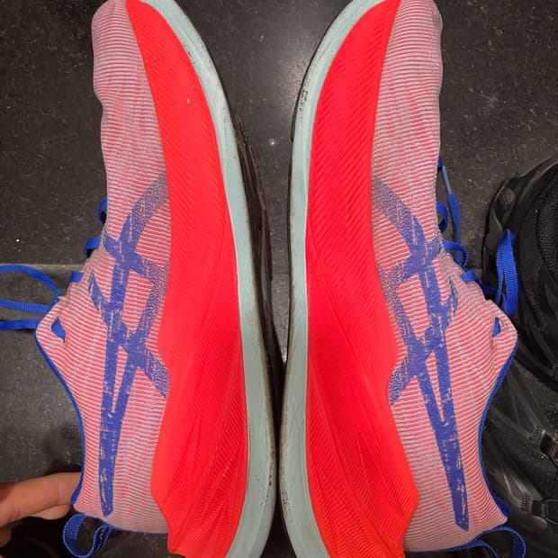 아식스 슈퍼블라스트 290