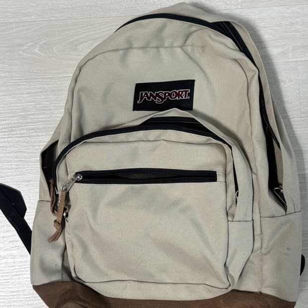 잔스포츠 라이트 백팩 스웨이드 베이지