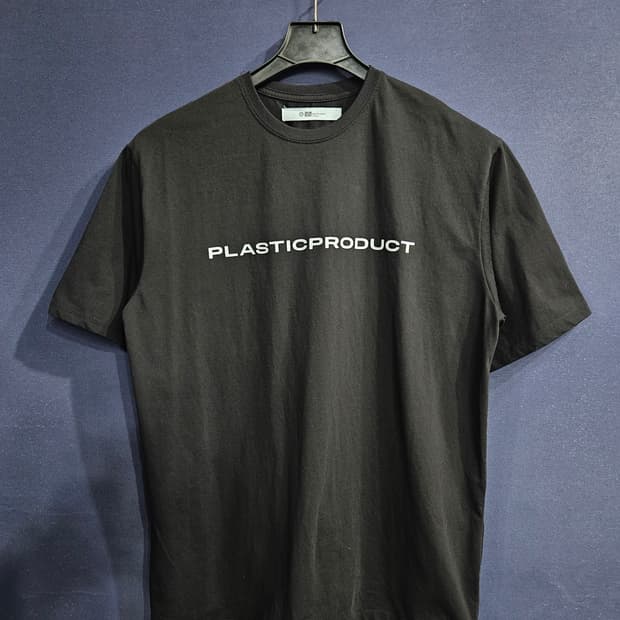 플라스틱 프로덕트 프린팅 블랙 남성 오버핏 95~100 반팔티 