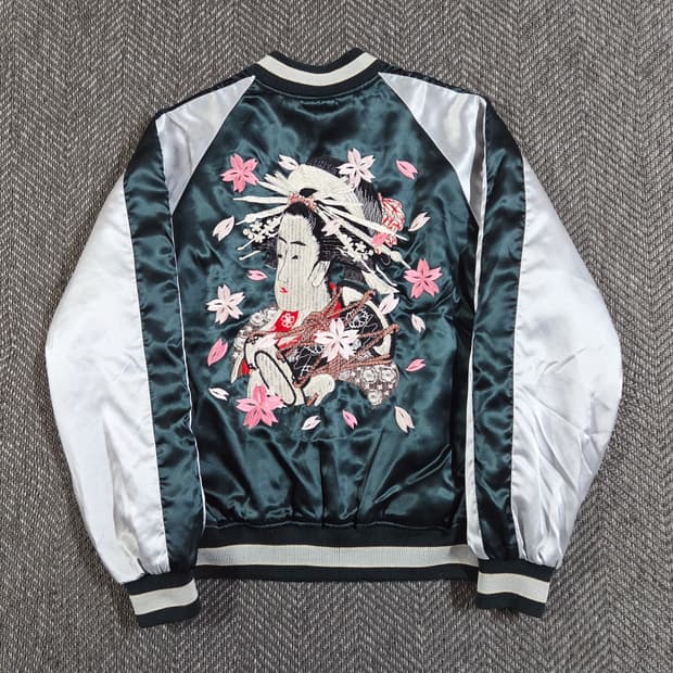 호시히메 게이샤 자수 딥 그린 스카잔