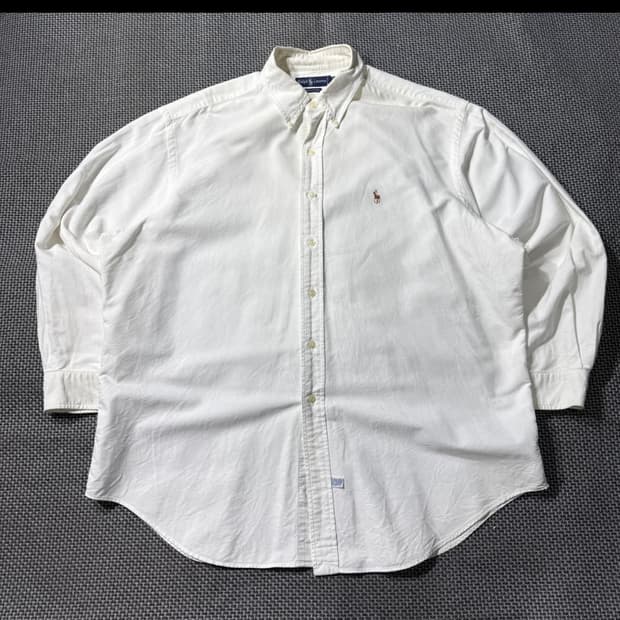 폴로 화이트 셔츠 